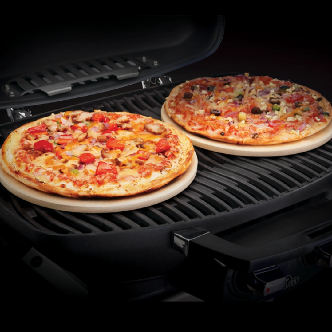 Personal-Pizza-Stones-Lifestyle-1-1.webp